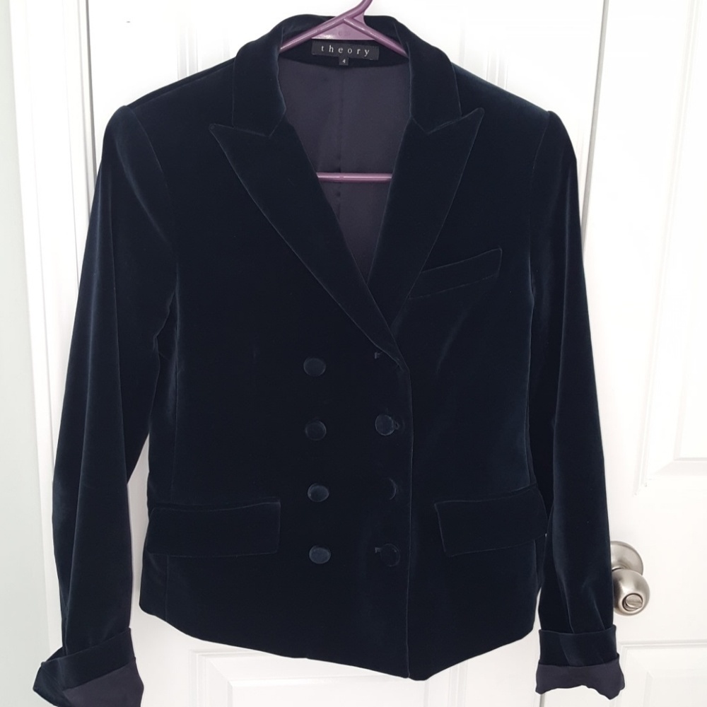 Theory sz 4 velvet dark navy blue blazer